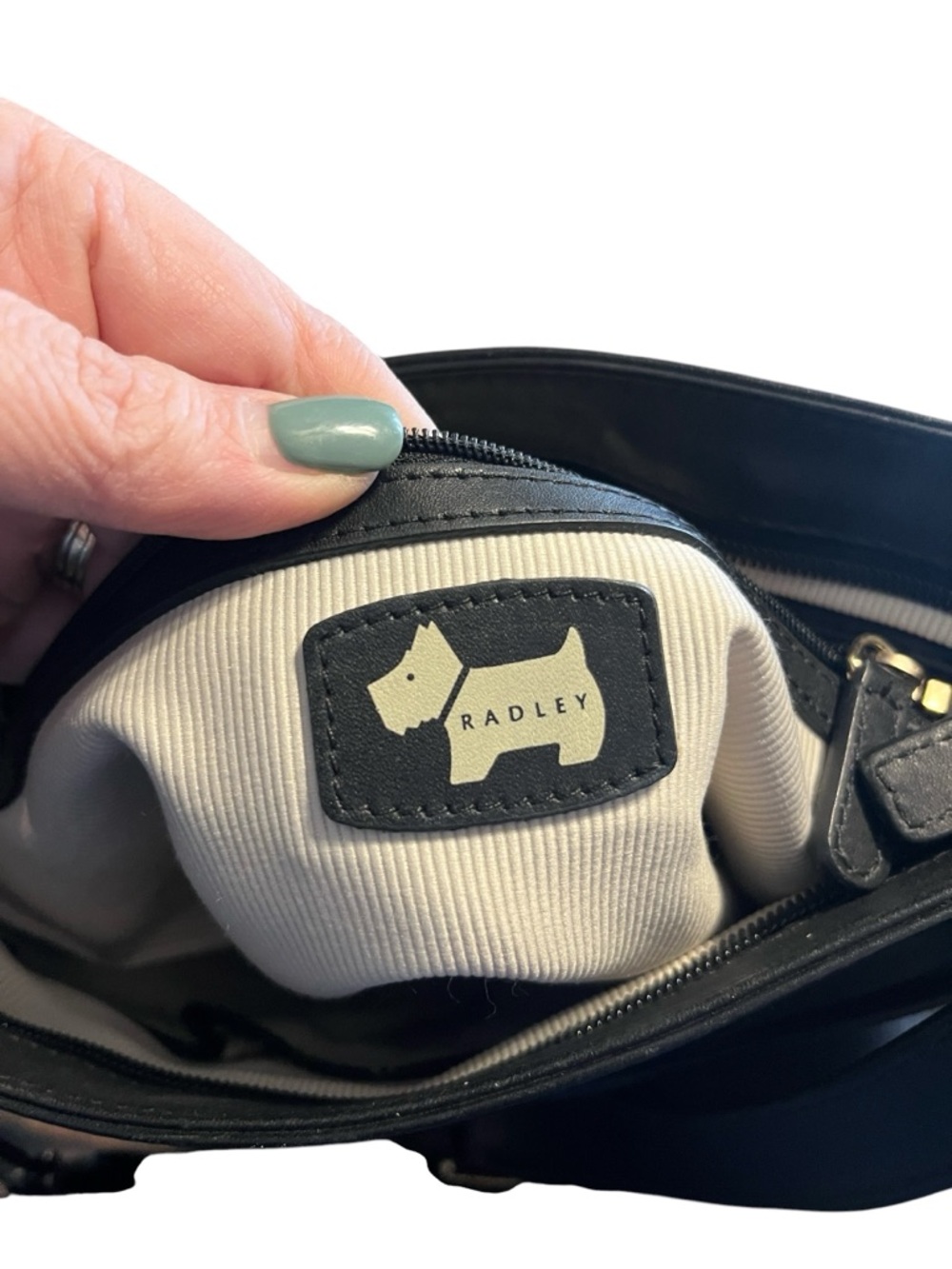 Radley London Black Leather Pocket Bag with Front Pocket and Original Hang Tag - Picture 3 of 11